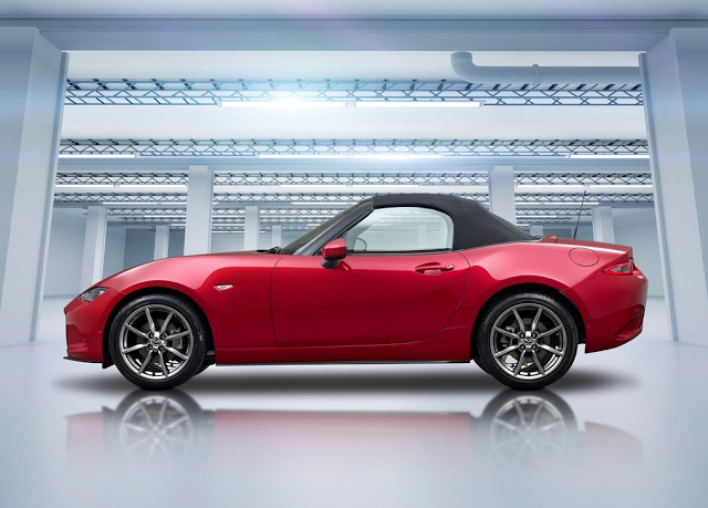 2016 Mazda MX-5 Miata red roof up