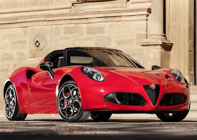 2016 Alfa Romeo 4C Spider red