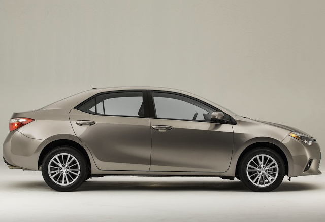 2014 Toyota Corolla beige