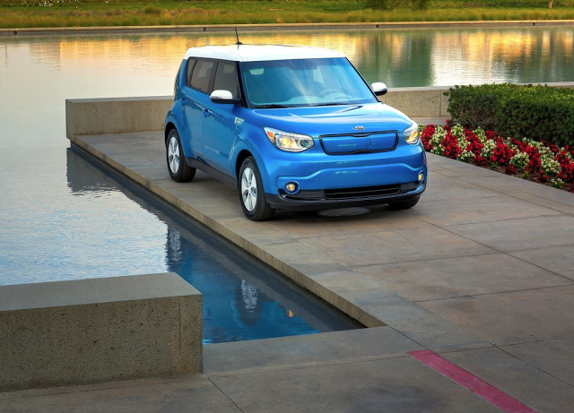 2015 Kia Soul EV blue