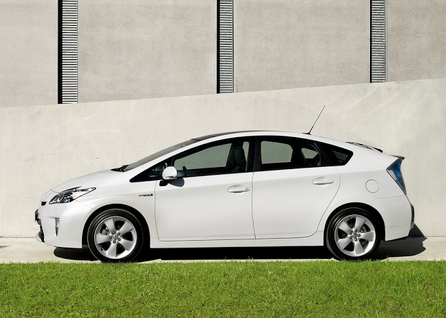 2012 Toyota Prius white