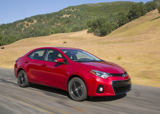 2014 Toyota Corolla S red