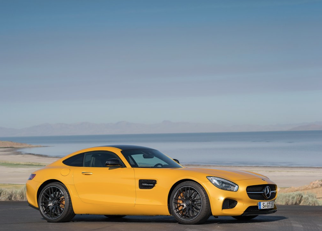 2016 Mercedes-Benz AMG GT yellow