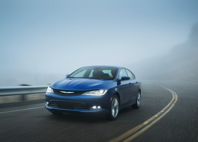 2015 Chrysler 200 blue