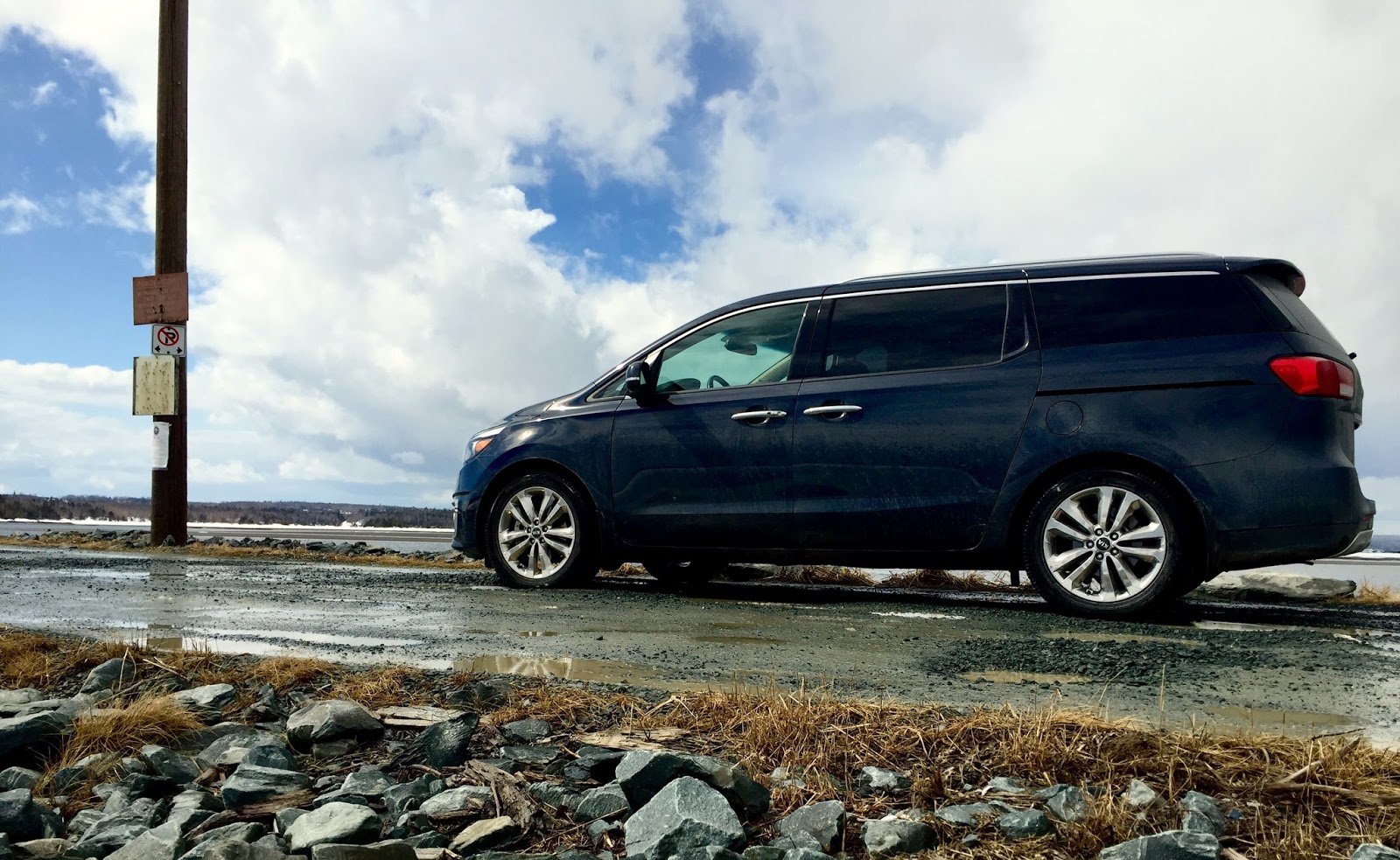 2015 Kia Sedona SXL+ profile