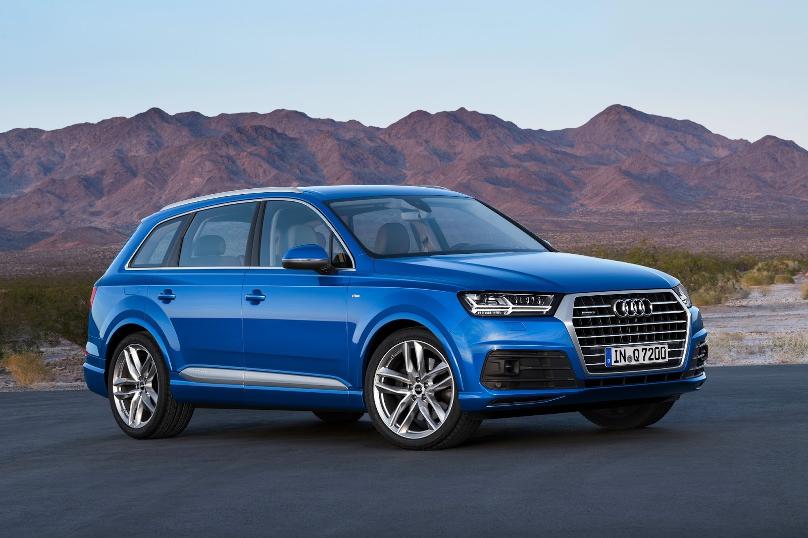 2016 Audi Q7 blue