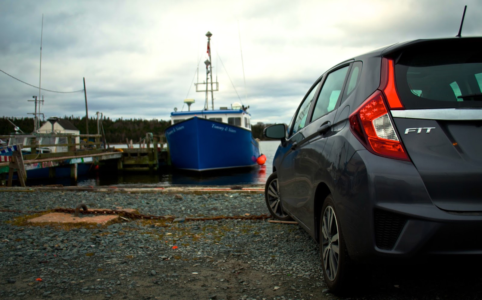 2015 Honda Fit fishing boat