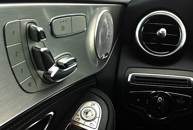 2015 Mercedes-Benz C-Class interior