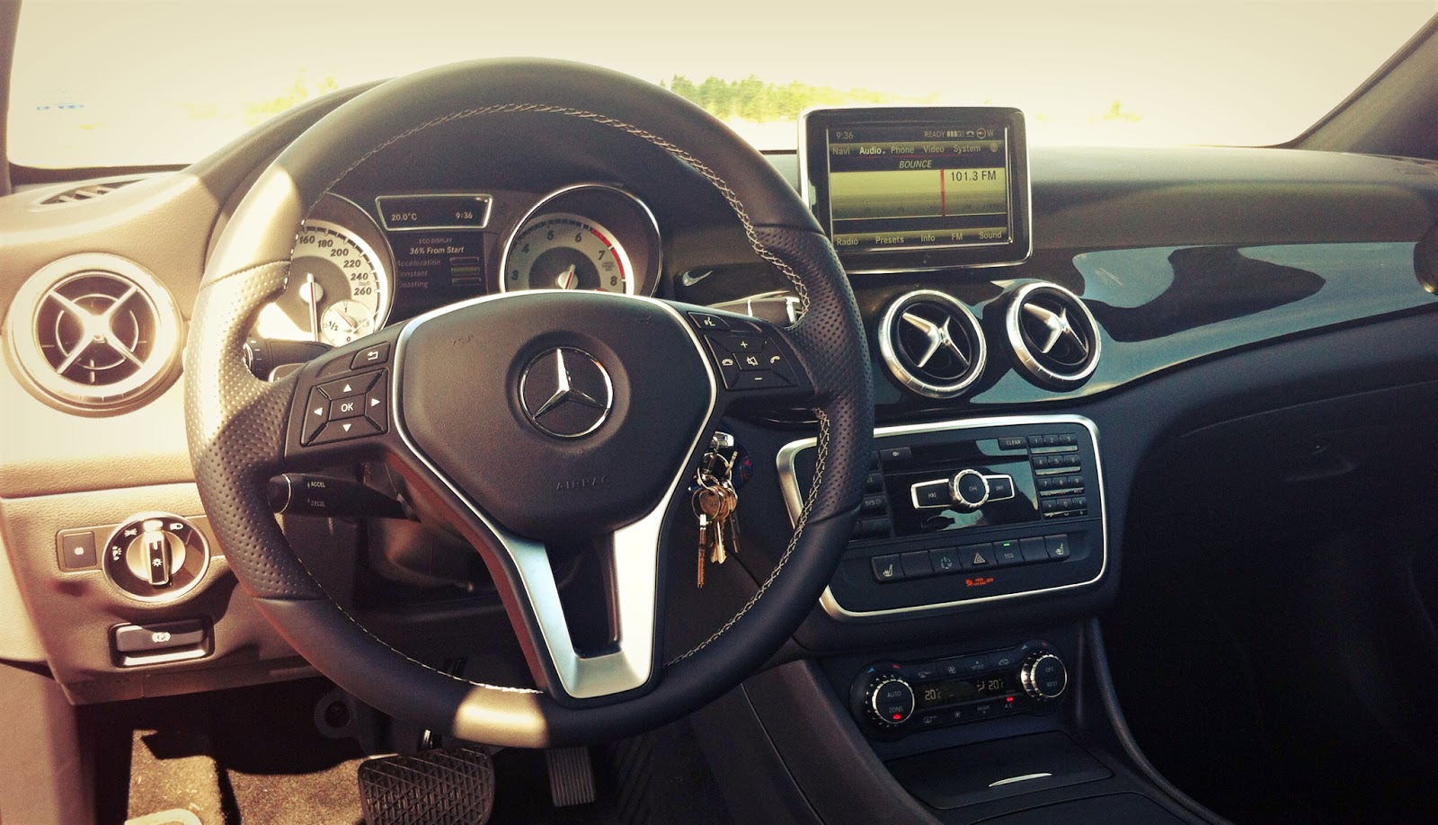 2014 Mercedes-Benz CLA250 interior