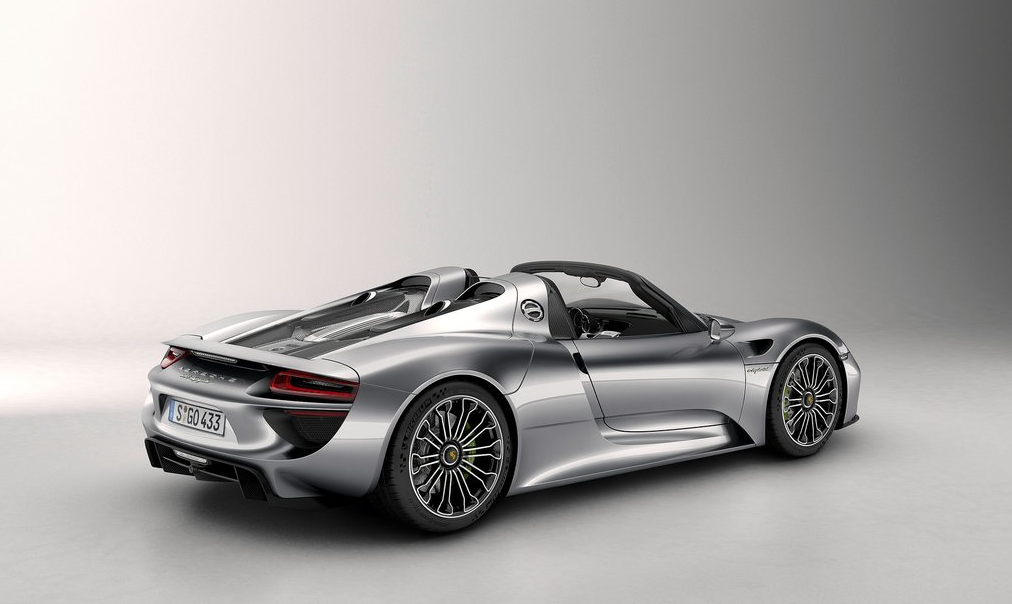 2015 Porsche 918 Spyder