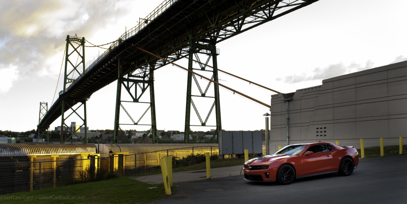 2013 Chevrolet Camaro ZL1 Macdonald bridge