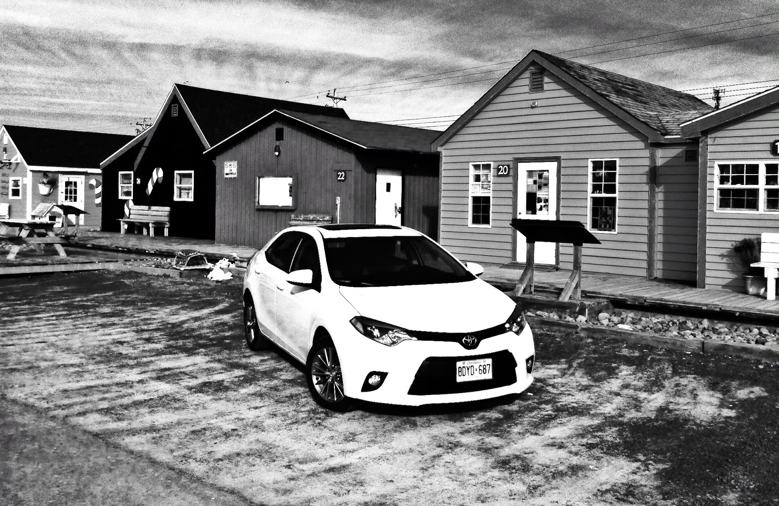 2014 Toyota Corolla LE white