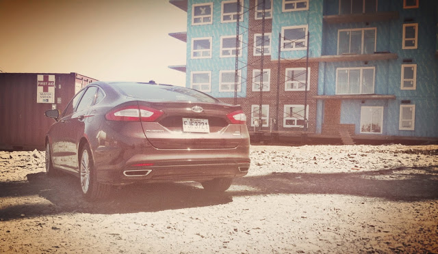 2013 Ford Fusion SE AWD rear view